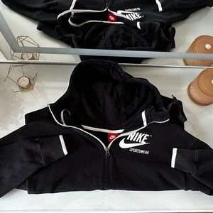Vintage Nike Sportswear Hoodie